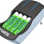 Varta Plug Charger 4xAA 2100mAh Battery charger
