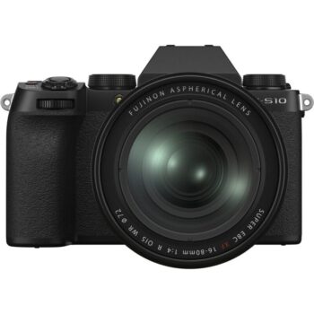 FUJIFILM X-S10 With XF16-80mm F4 OIS WR