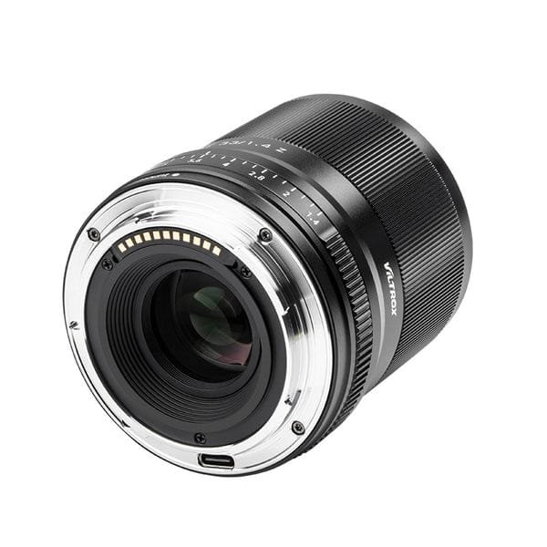 33Z_-4_1 VILTROX 33mm F1.4 Z Lens for Nikon Z-Mount